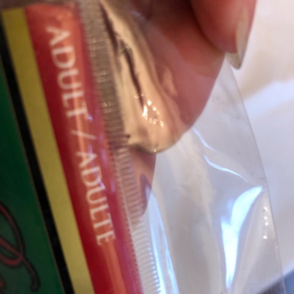 Forum Novelties Inc Red and Green Tights Adult One Size 100-170lbs New in Packag - Picture 6 of 6